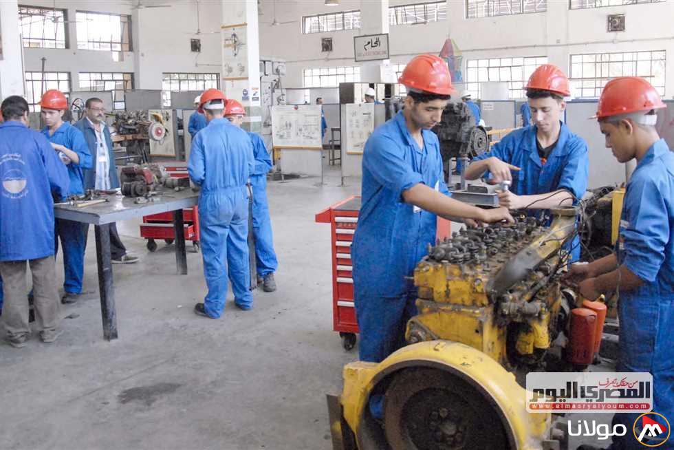 التدريب العملي أثناء الدراسة في مدرسة جينز كار للتكنولوجيا التطبيقية كبديل للثانوية العامة 2025: اكتشف الشروط والمزايا الآن