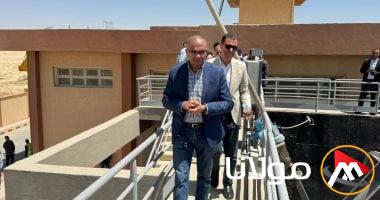 نائب وزير الإسكان يقوم بجولة تفقدية لمشروعات الصرف الصحي ضمن المبادرة الرئاسية “حياة كريمة” في الجيزة.