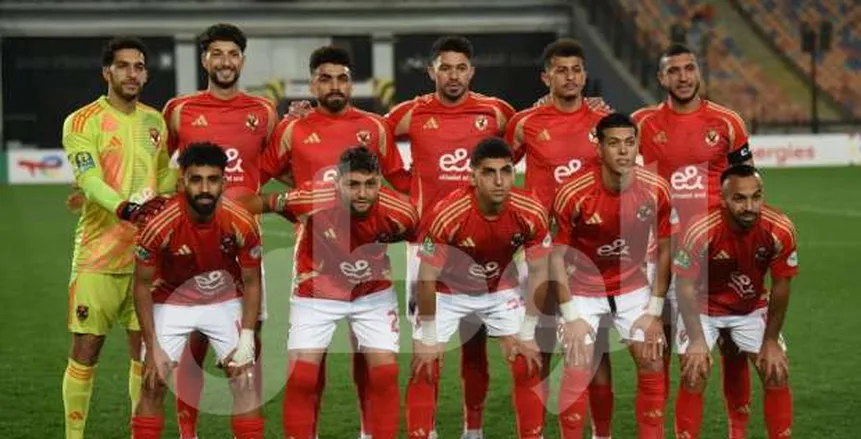 فالنسيا الإسباني يستعلم عن إمكانية التعاقد مع نجم الأهلي بشكل عاجل