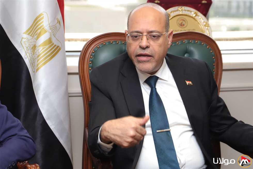 لتعزيز الاستثمار.. وزير العمل يطلق ورشة عمل حول «الملف الوطني للسلامة والصحة المهنية»