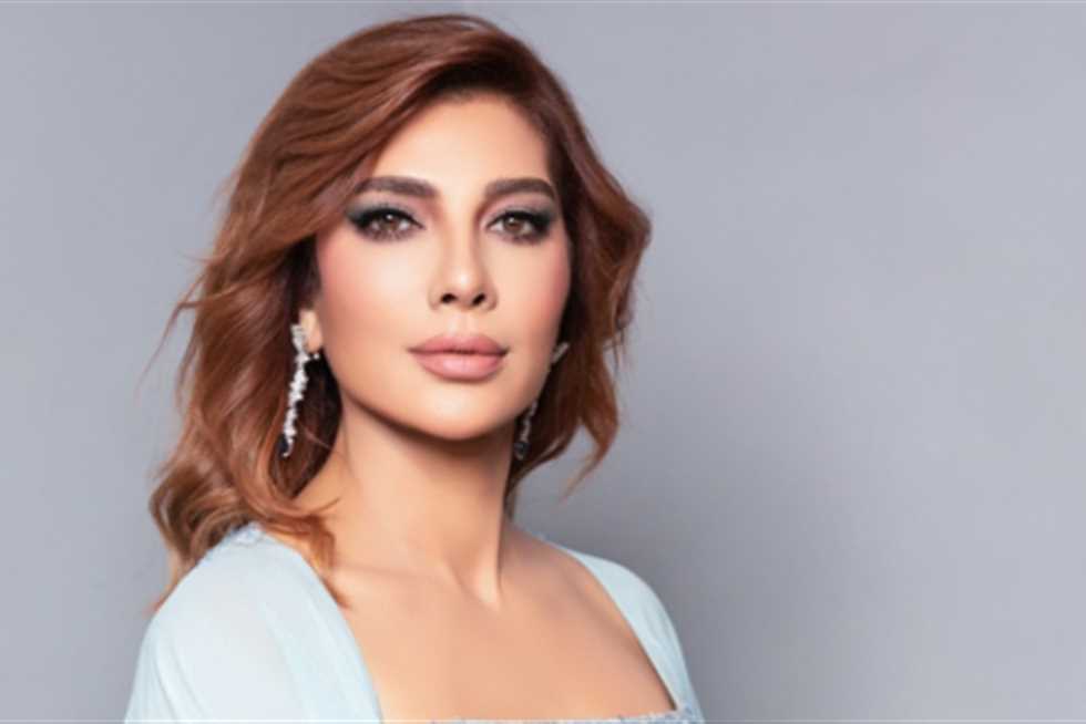 تعبيراً عن تقديرها لموقفها الوطني، نقابة الفنانين السوريين تمنح أصالة العضوية مع مرتبة الشرف