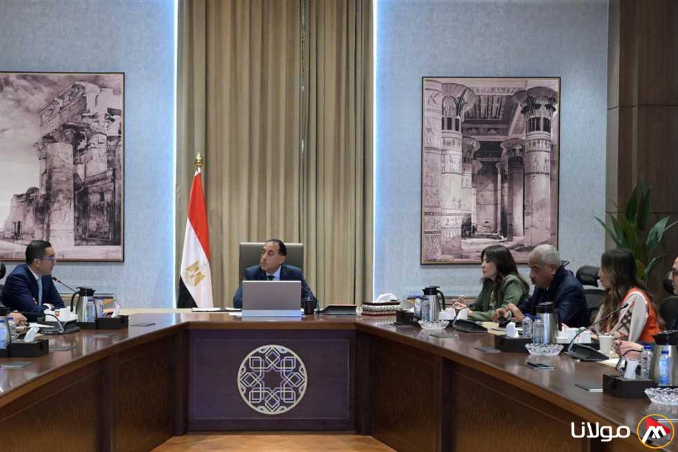 «الحكومة» تتابع آخر تطورات تنفيذ مشروعات «حياة كريمة» لتحسين القرى