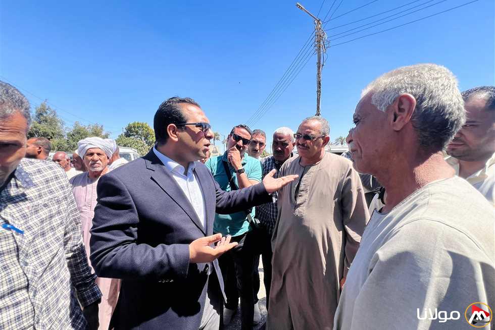 نائب محافظ قنا يراقب تنفيذ تعريفة المواصلات الجديدة ويؤكد على أهمية الرقابة الميدانية