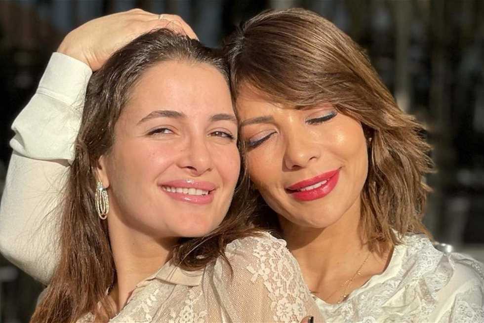 بعد إغلاق عيادتها التجميلية.. أصالة تدلي بأول تصريح لدعم ابنتها شام الذهبي (التفاصيل)