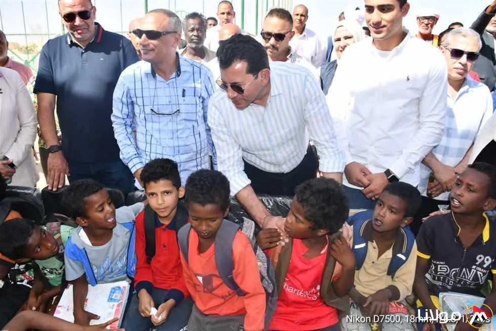 وزير الرياضة والشباب يعلن عن تقديم دعم للمنشآت الشبابية في حلايب